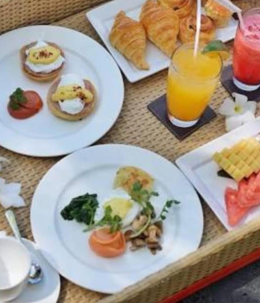 Pasir Putih Resort & Resto Maluk Eksteriør billede