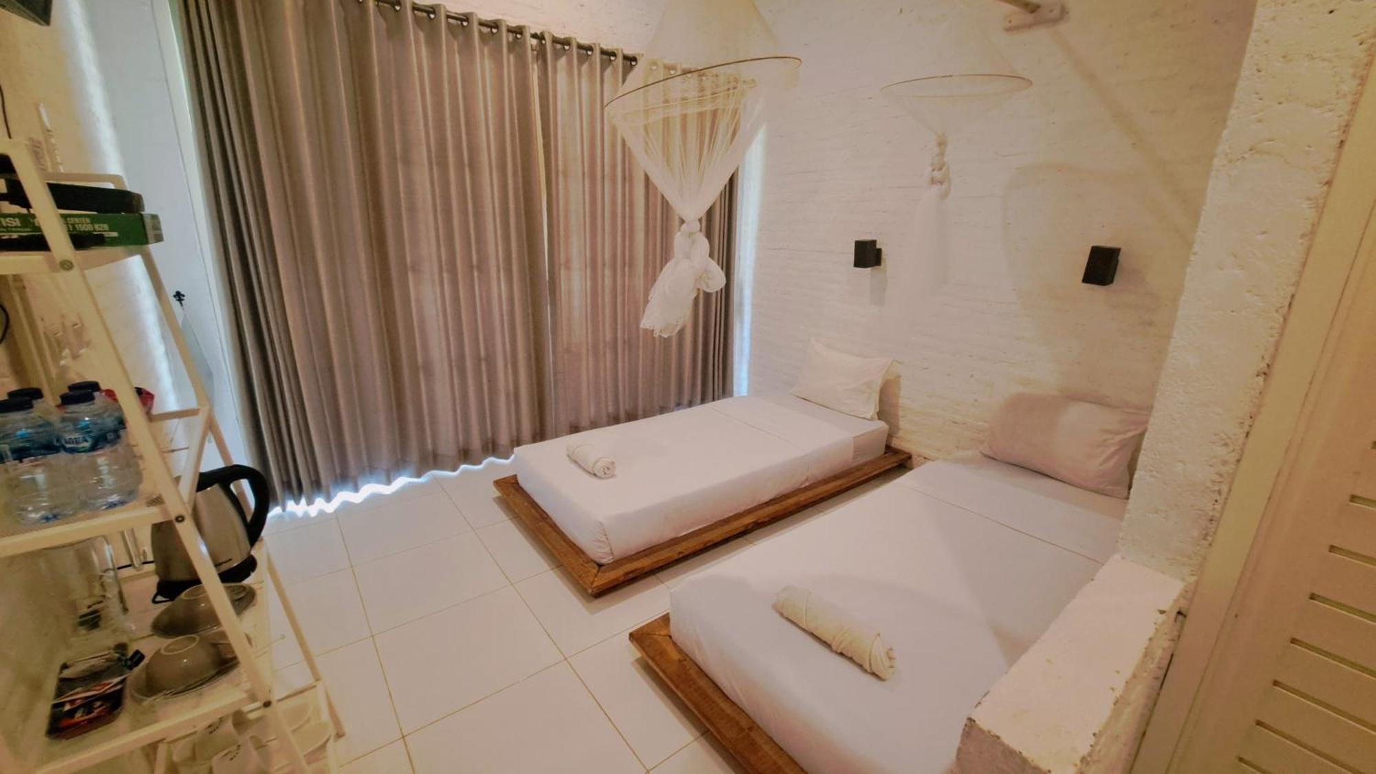 Pasir Putih Resort & Resto Maluk Eksteriør billede
